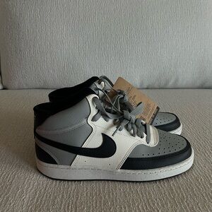 Nike Court Vision Mid
